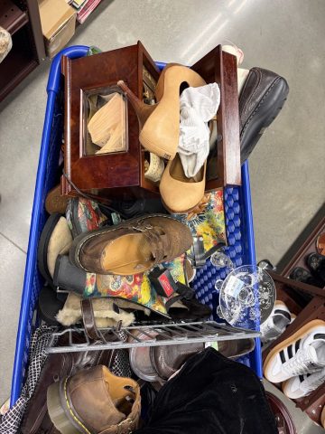 Full shopper cart